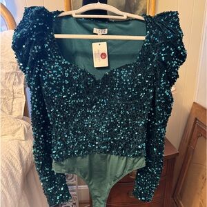 NWT TCEC GREEN SEQUIN BODYSUIT!!